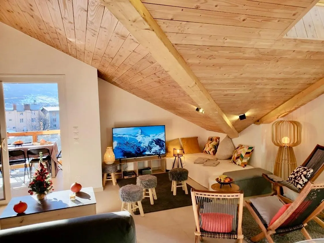 Apartment New T4 Type Chalet Serrechevalier Face Telepherique Briancon