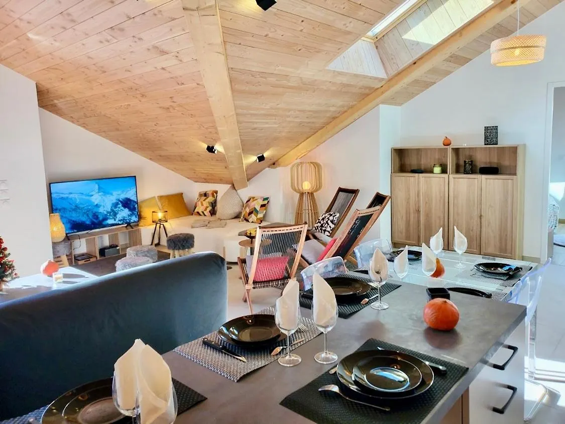 New T4 Type Chalet Serrechevalier Face Telepherique Briancon  Briancon (Hautes-Alpes)