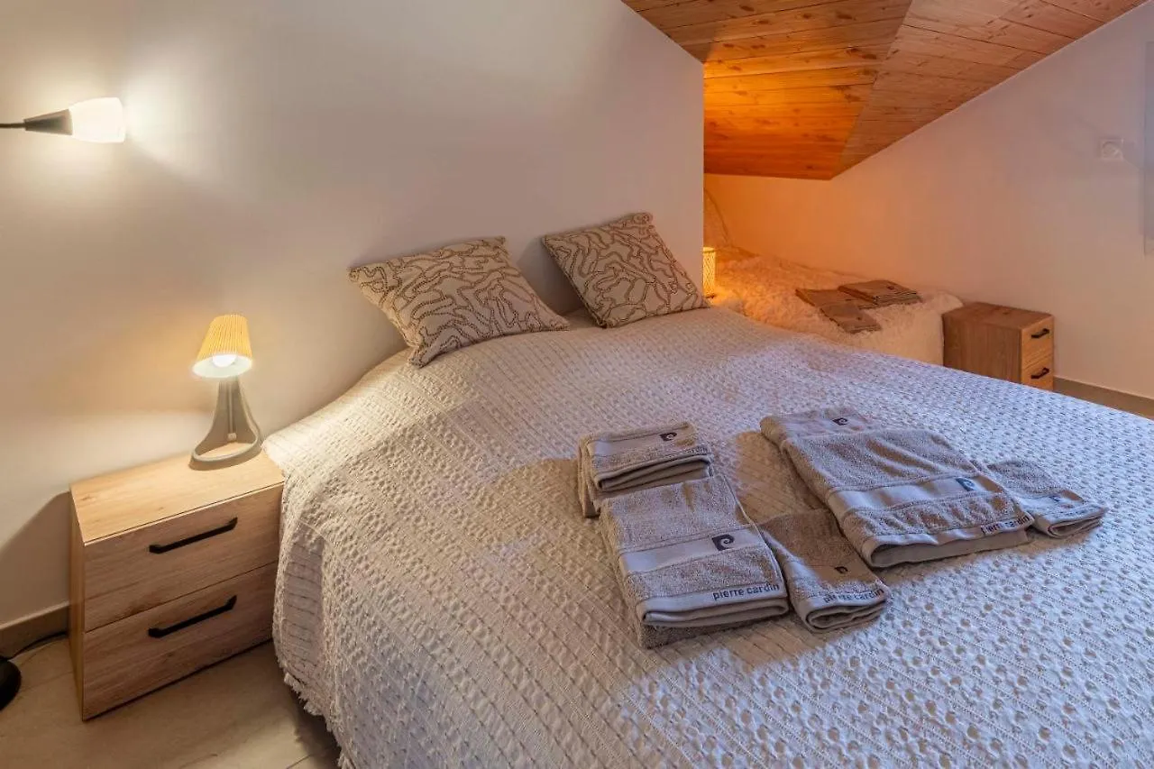 New T4 Type Chalet Serrechevalier Face Telepherique Briancon
