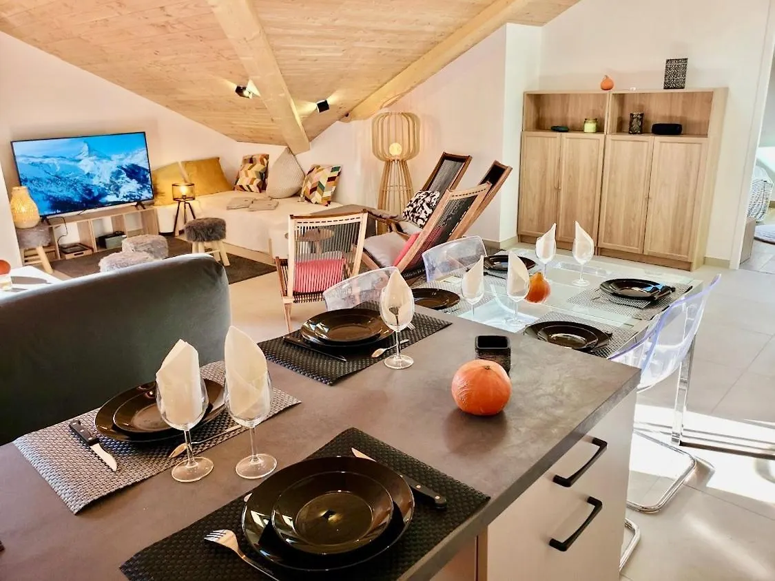 New T4 Type Chalet Serrechevalier Face Telepherique Briancon  Briancon (Hautes-Alpes)
