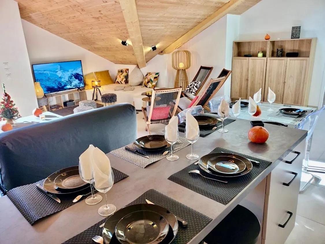 New T4 Type Chalet Serrechevalier Face Telepherique Briancon  France