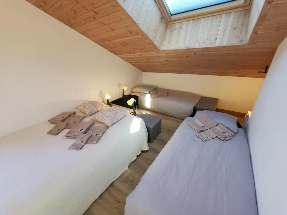 New T4 Type Chalet Serrechevalier Face Telepherique Briançon 0*,